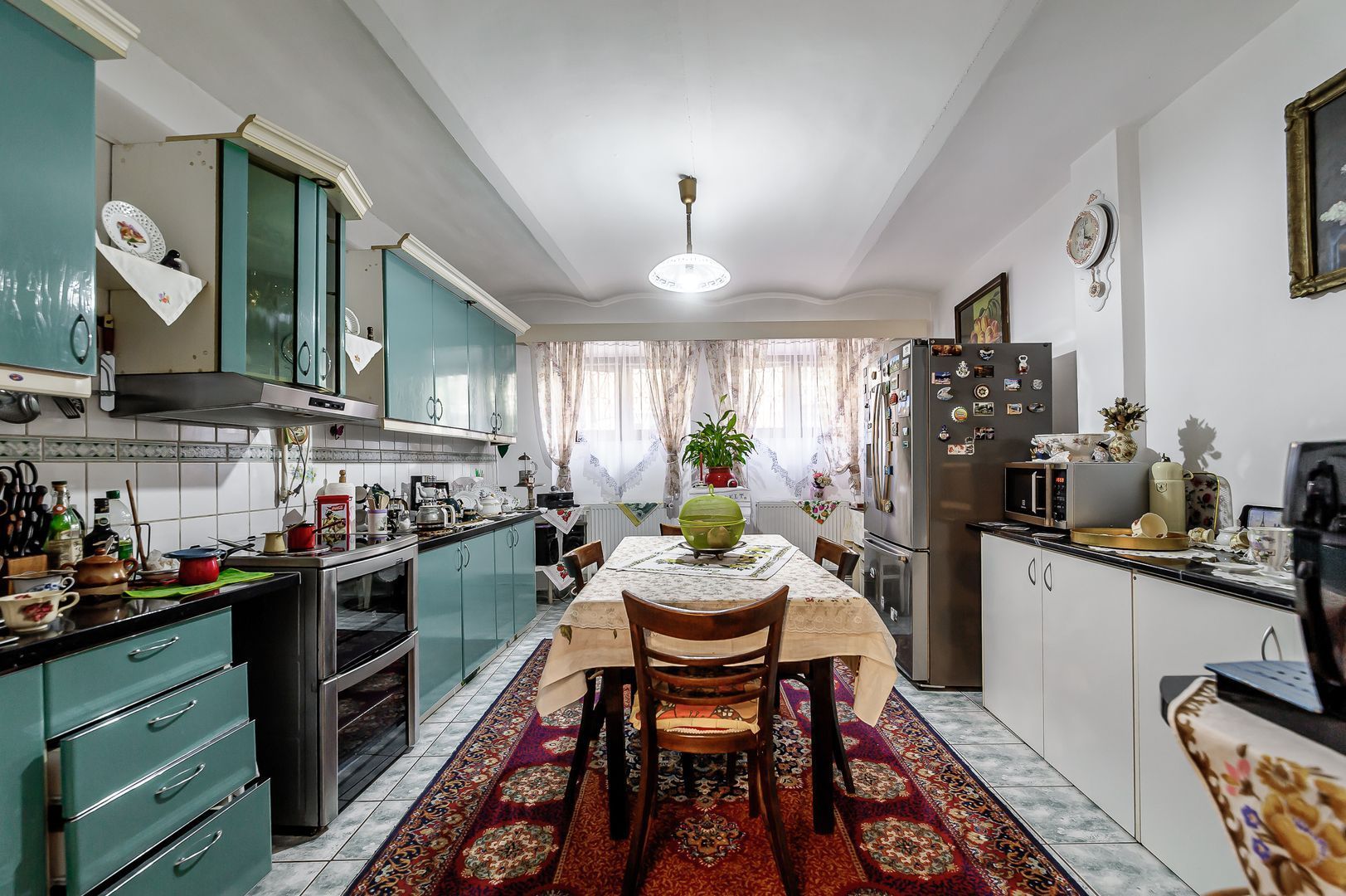 Casă cu 2 apartamente la un pas de centrul orașului! - Poză 8