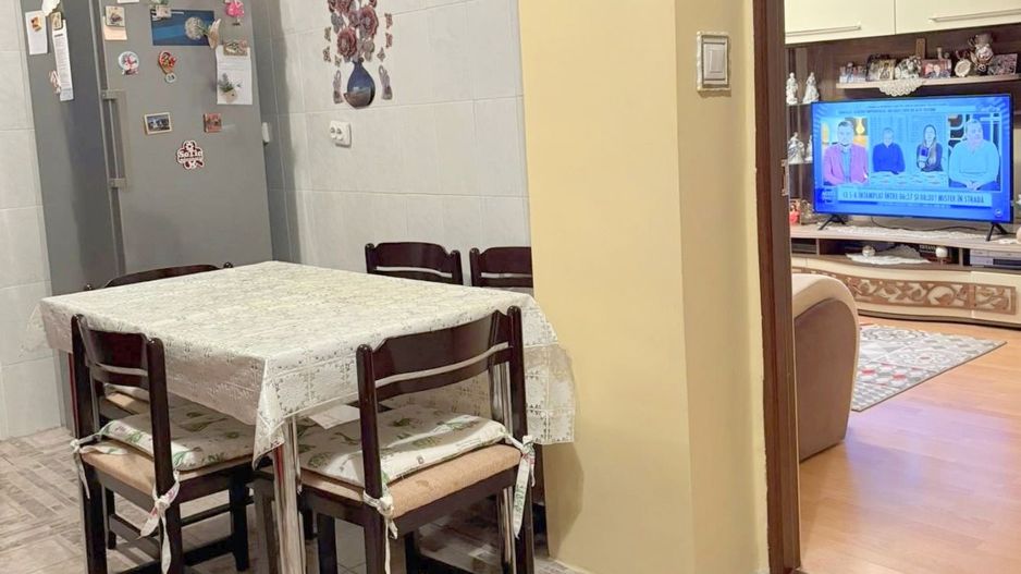 De vanzare apartament cu 3 camere I. C. Frimu, 70.500 euro - Poză 2