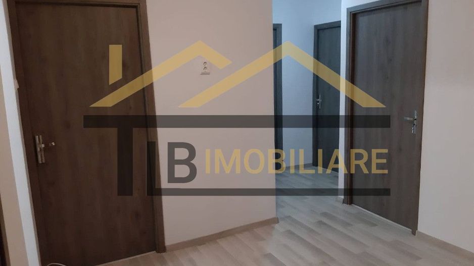 Apartament cu 3 camere, 84mp, Zona Central - Poză 6