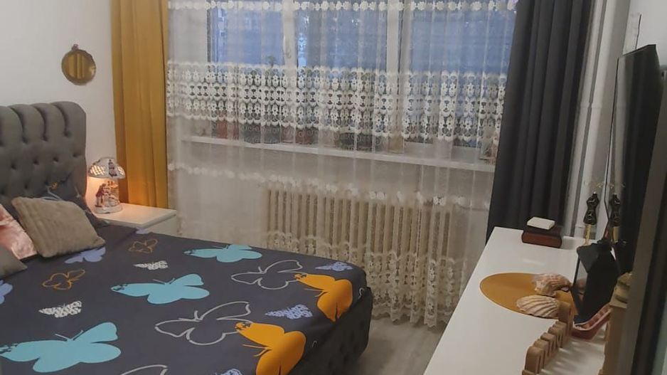 APARTAMENT 3 CAMERE DRUMUL TABEREI BLOC 1974 ETAJ 1 - Poză 5