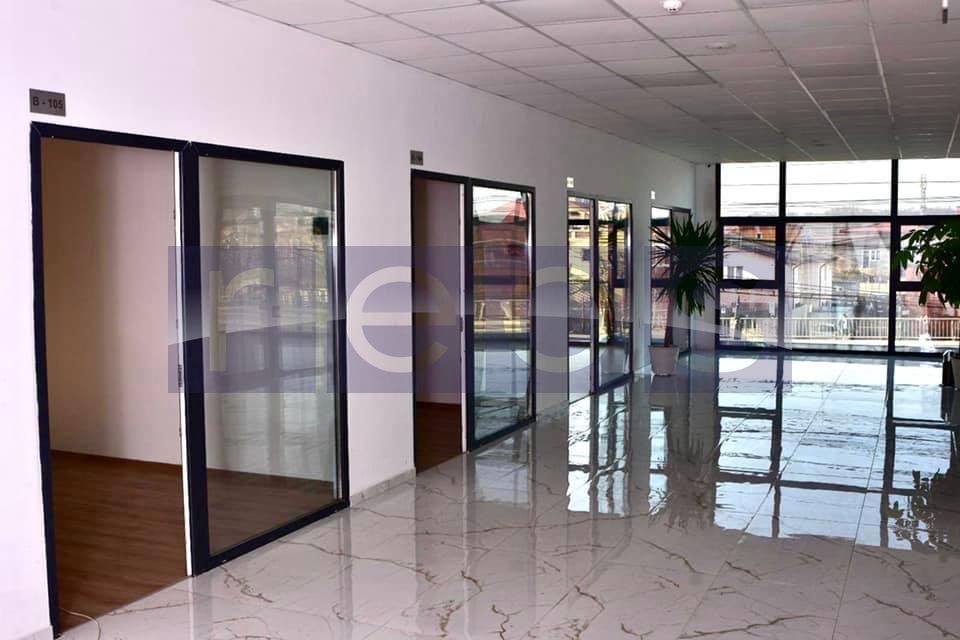 SPATIU COMERCIAL | 760 MP | P+1 | 24 INCAPERI | 380 MP PE ETAJ - Poză 2