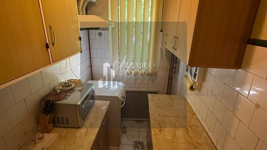 Apartament 3 camere Piata Progresul /etaj 2 - Poză 9