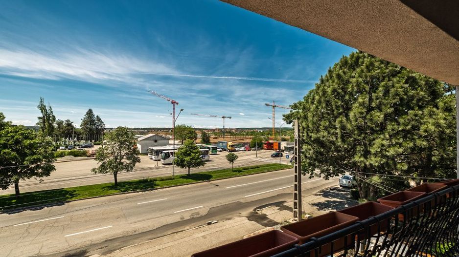 Proprietate premium vis-a-vis de noul Stadion Nicolae Dobrin - Poză 38