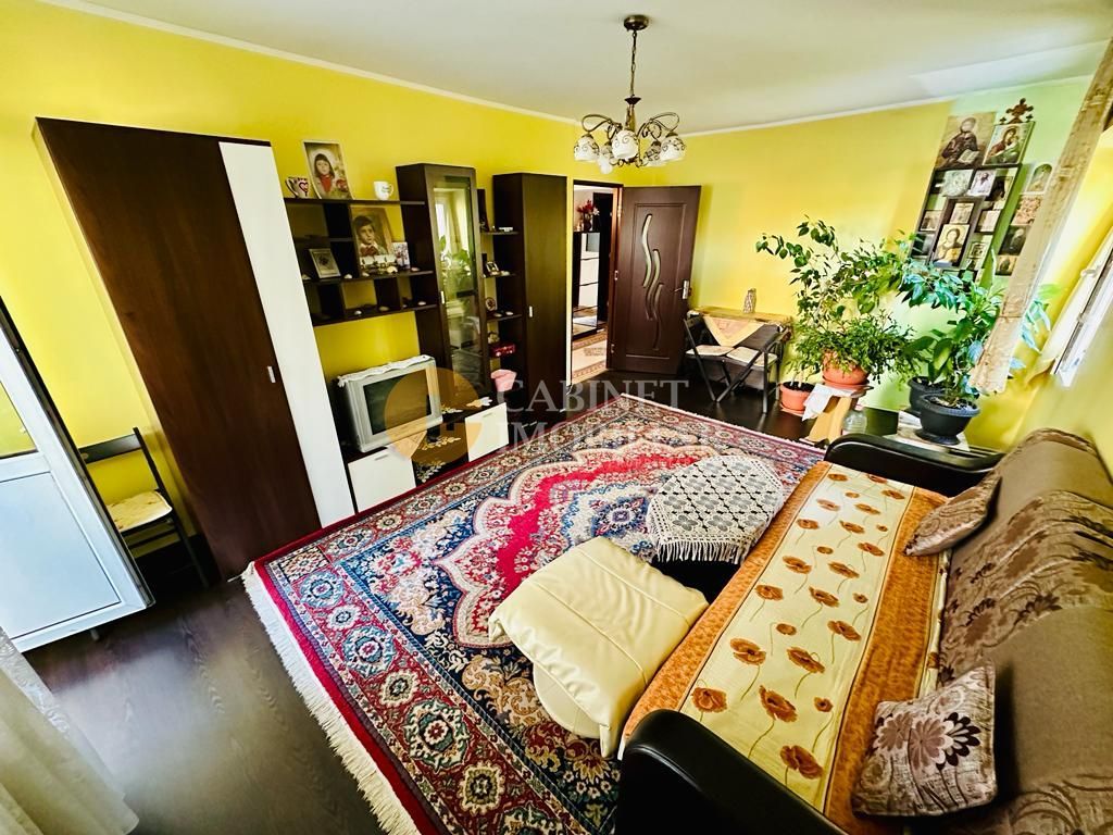 3 Camere Decomandat - ETAJ 2 - Zona Nicolina Rond Vechi - Bloc 1987 - Poză 5