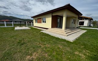 Casa de vânzare în Alba Iulia, zona Micești - Poză 3