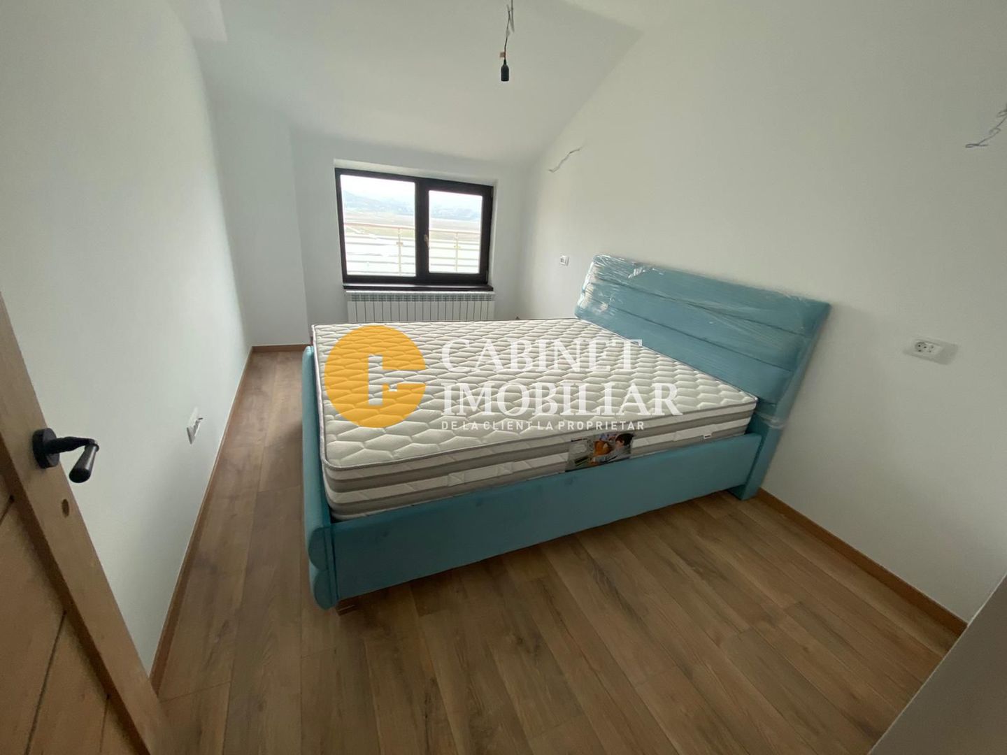 Penthouse 3 camere DECOMANDAT--Rond Mall Moldova - Poză 5