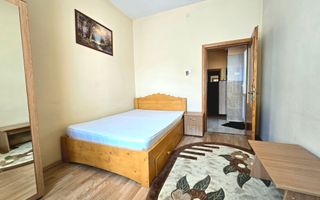 Garsoniera la casa | 30mp | Decomandat | Curte pavata | Ultracentral - Poză 2