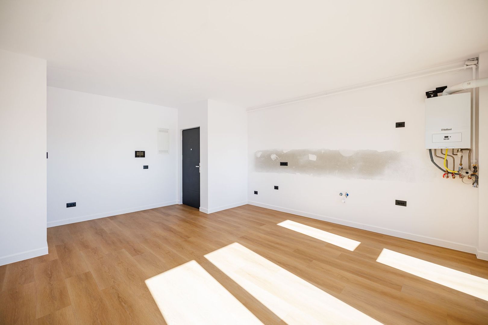 Apartament tip penthouse 2 camere | Terasa 41 mp | Mehala | Comision 0 - Poză 4