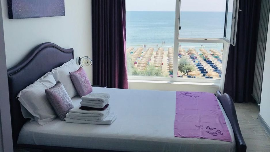 Apartament 3 camere – prima linie la mare – Alezzi Beach Resort - Poză 5