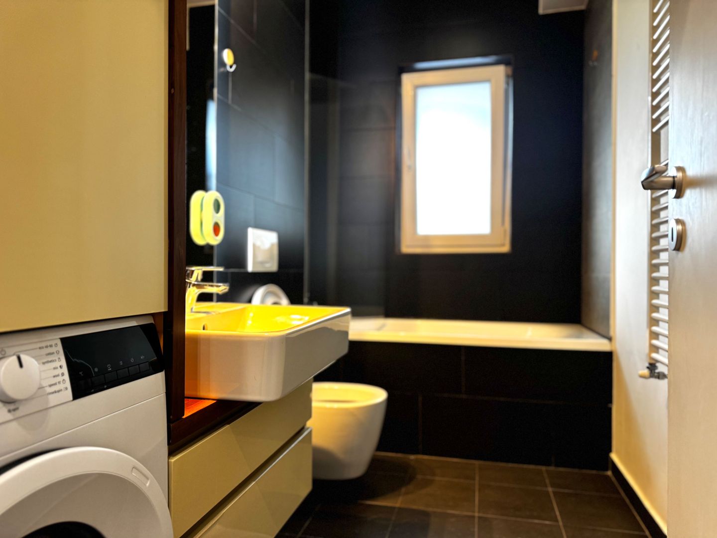 Apartament elegant si spațios, zona Lipovei - lângă pădure - Poză 17