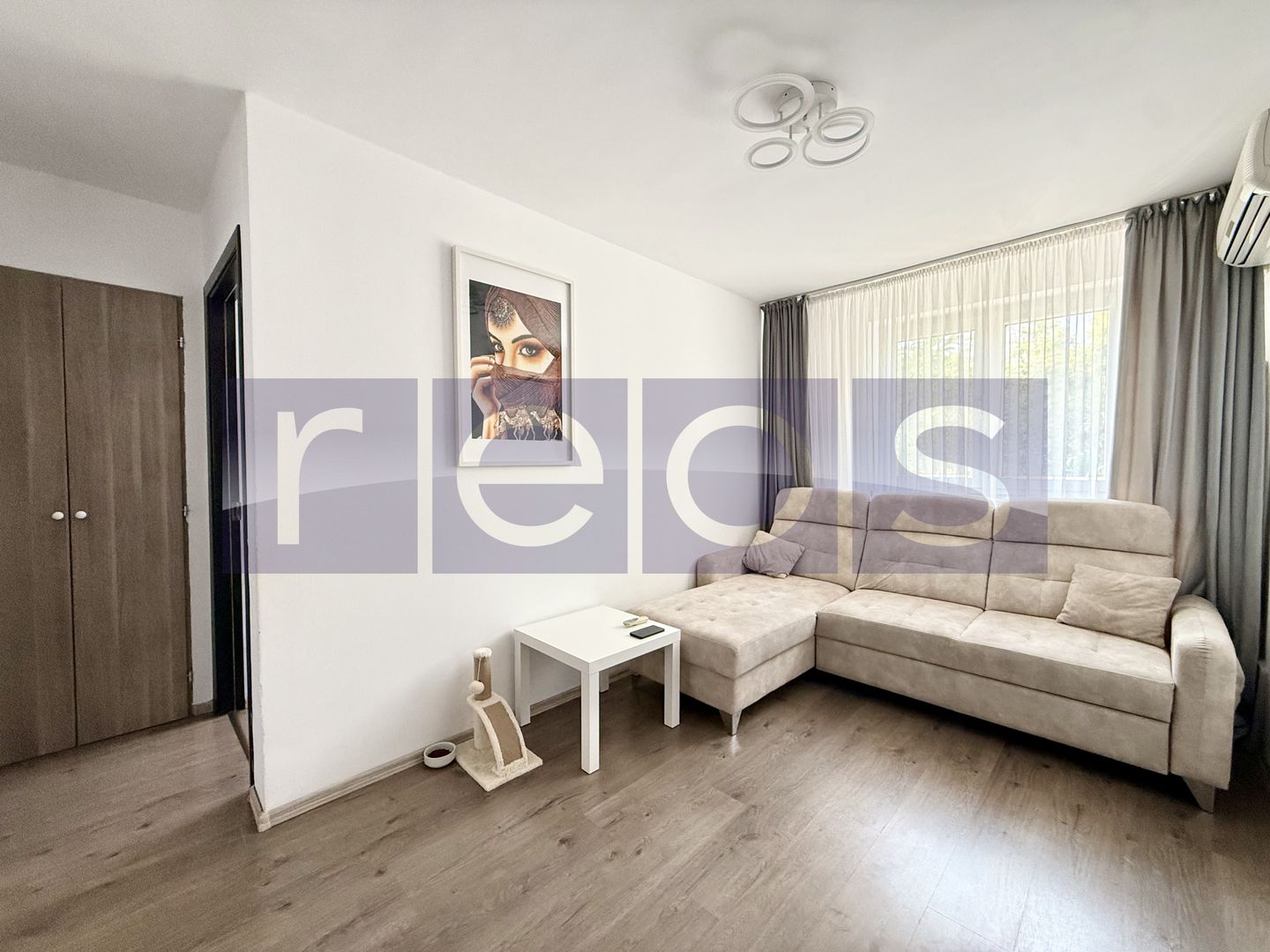VANZARE 3 CAMERE | ZONA VITAN | CENTRALA PROPIE - Poză 1