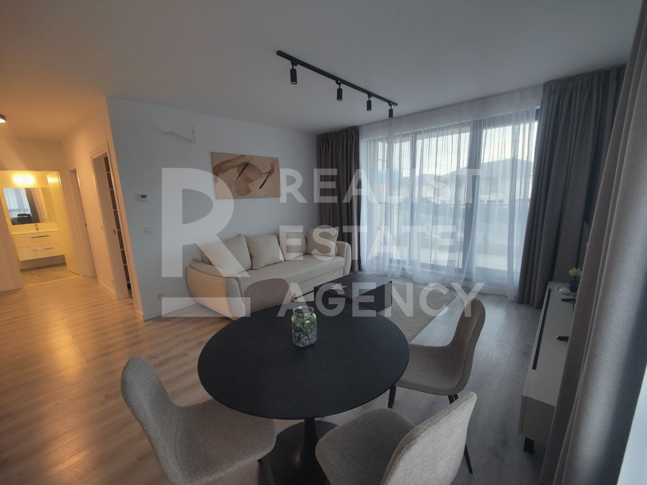 Vânzare apartament cu 2 camere, parcare înclusă în preț, Constanța - Poză 3