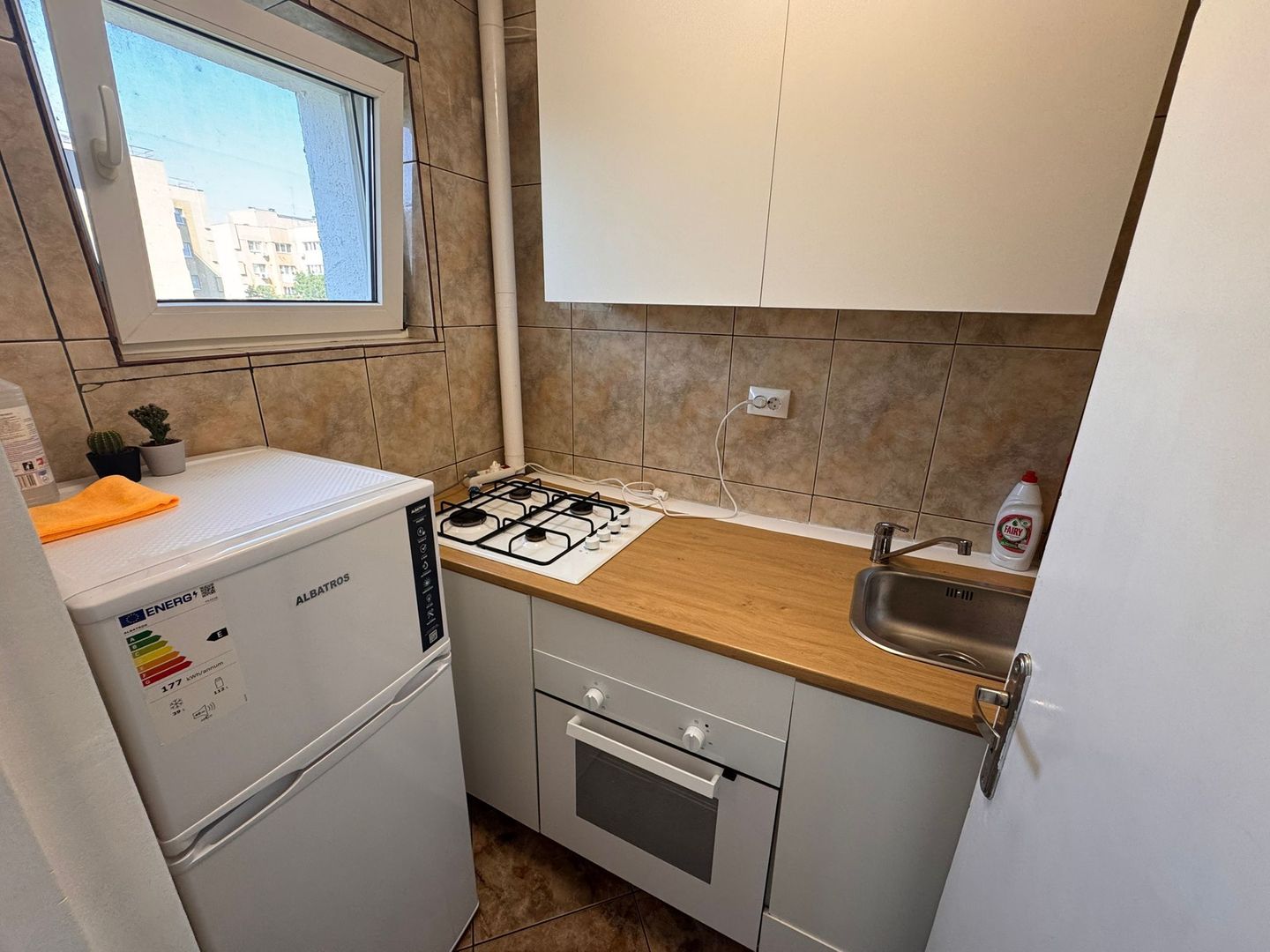 Garsoniera Drumul Taberei 18mp 8/10 7 minute metrou - Poză 3