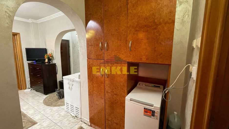 De vânzare apartament cu 4 camere semidecomandat, zona Bucovina - Poză 6