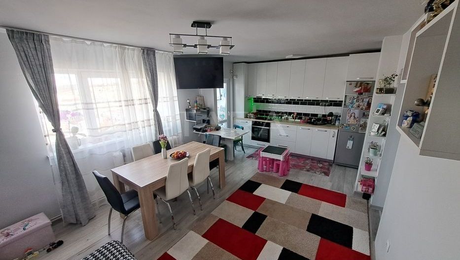 Vând apartament 4 camere decomandat Mănăștur - Poză 1