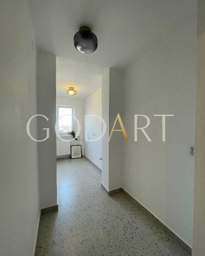 Apartament 3 camere in Tei | Renovat | Vedere la parc si lac - Poză 12