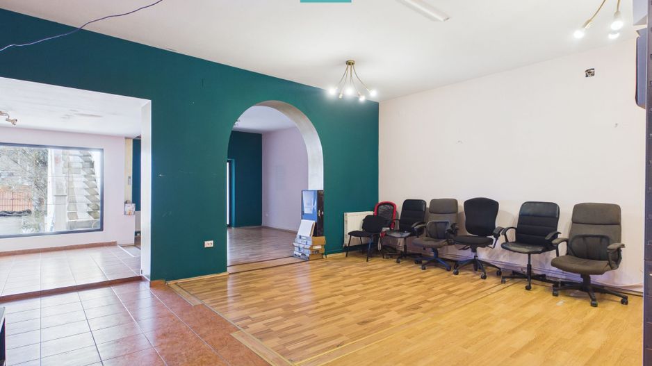 Vilă P+E, 299 mpu, Zona Bucovinei - Poză 2