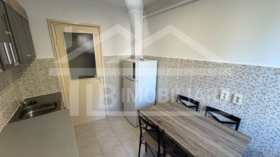 Apartament cu 2 camere, 56mp, zona UMFST - Poză 8