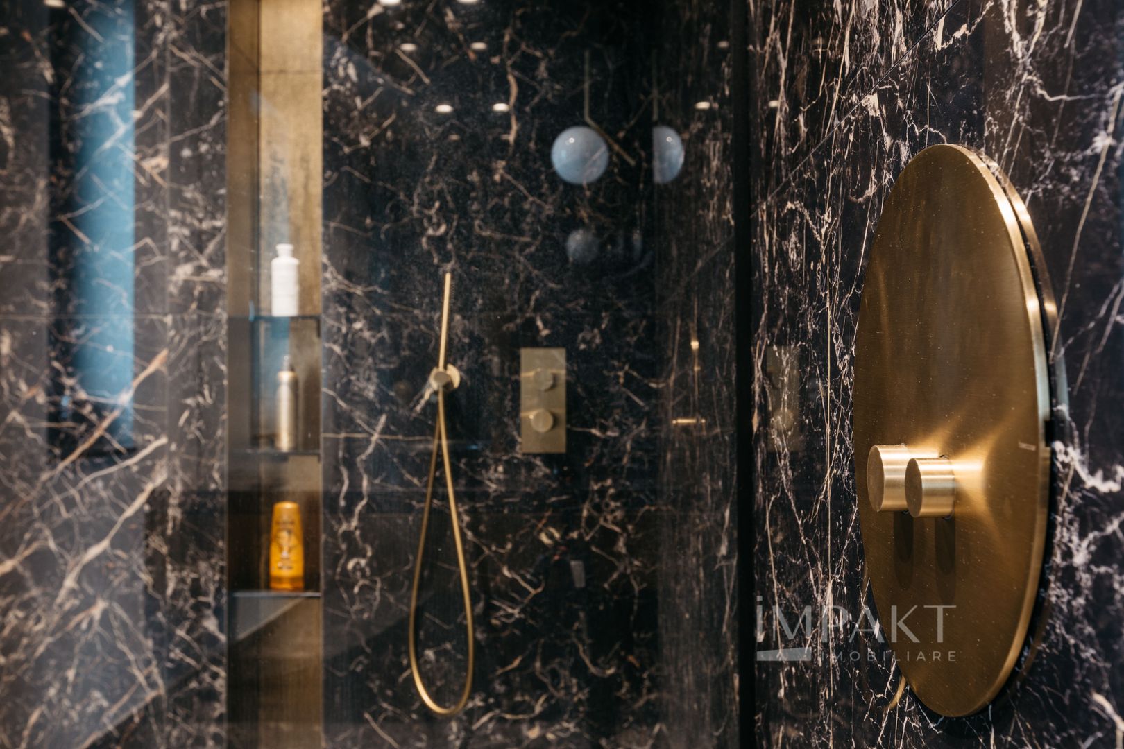 Penthouse extravagant in centrul orasului Cluj- Napoca - Poză 34