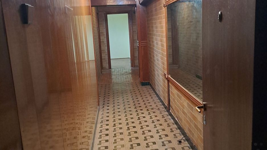Vand apartament 4 camere - Poză 1