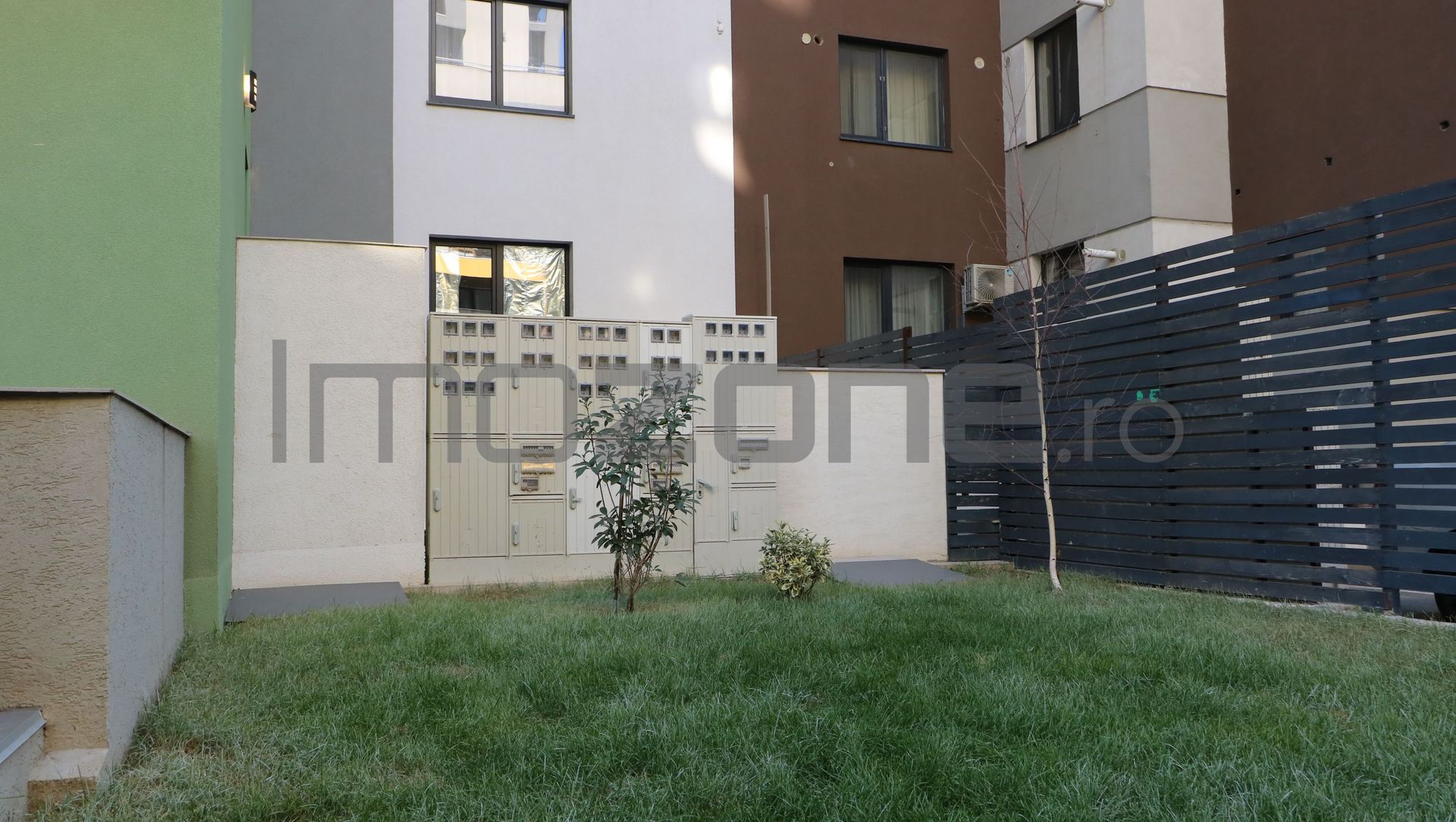 3 CAMERE LA PARTER CU CURTE PROPRIE DE 57MP,  2 BAI, POZITIE PE SUD, COMISION 0% - Poză 37