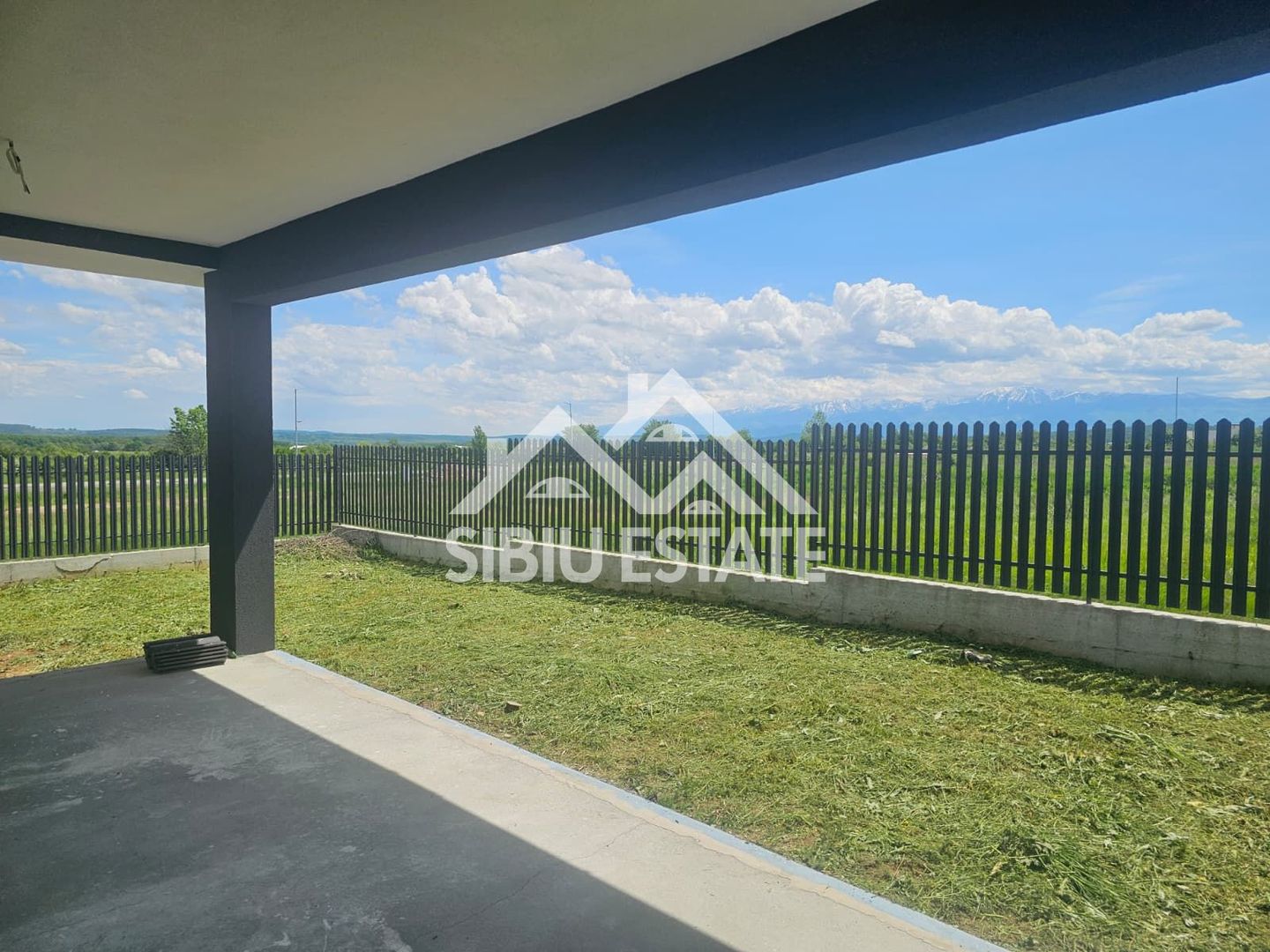 Casa noua cu pivnita, terasa, carport - Poză 10