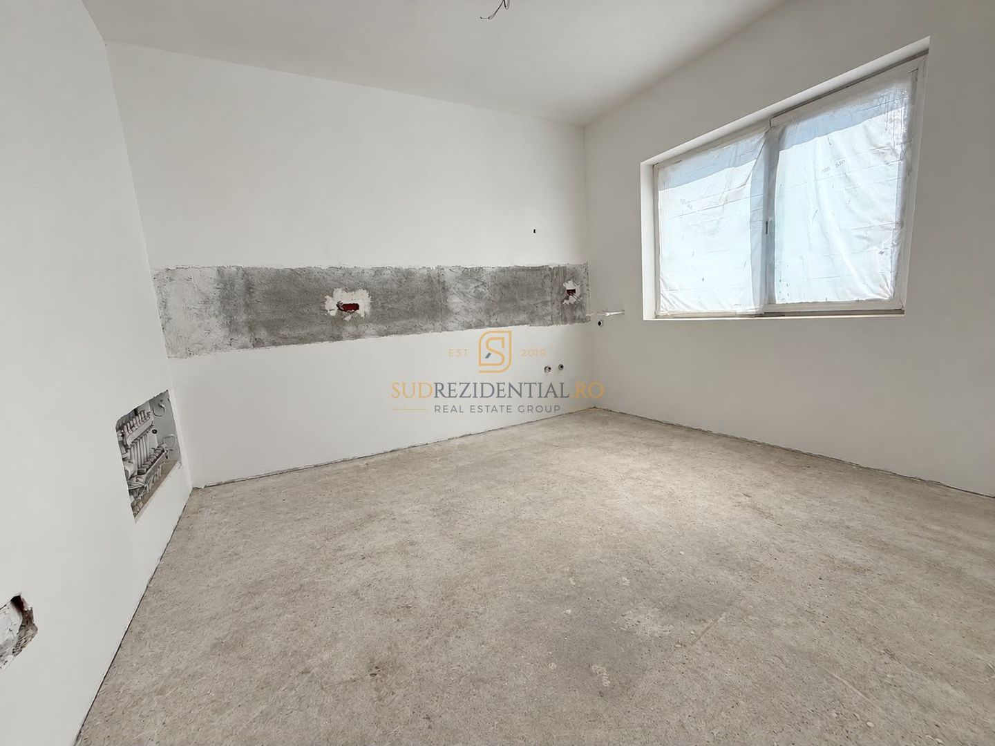 Vila individuala / 4 Camere / 2 Bai / 320 mp teren / Zona linistita - Poză 5