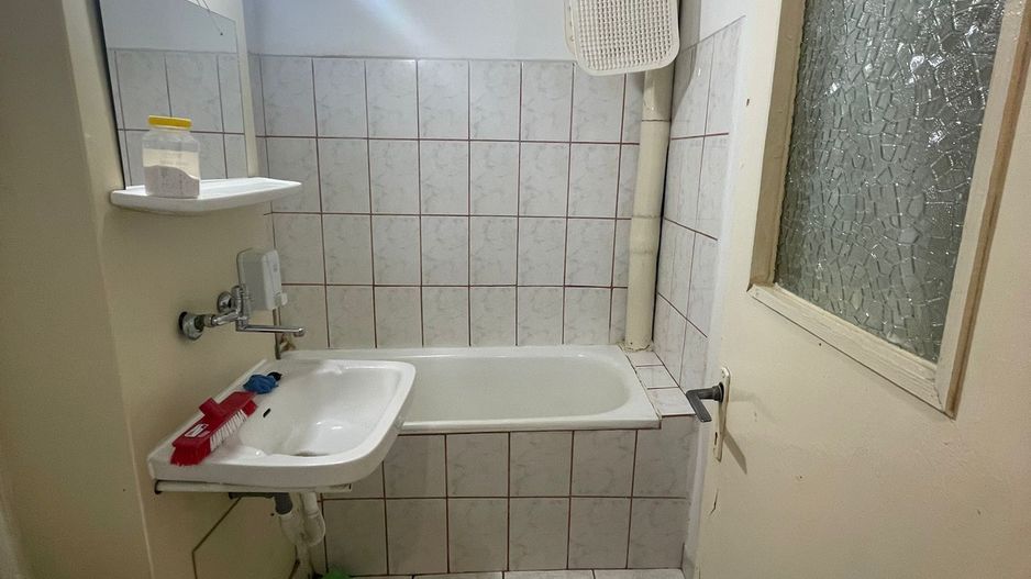 Garsoniera De Inchiriat | A.C | Balcon Inchis | Debara | Video La Cerere - Poză 7