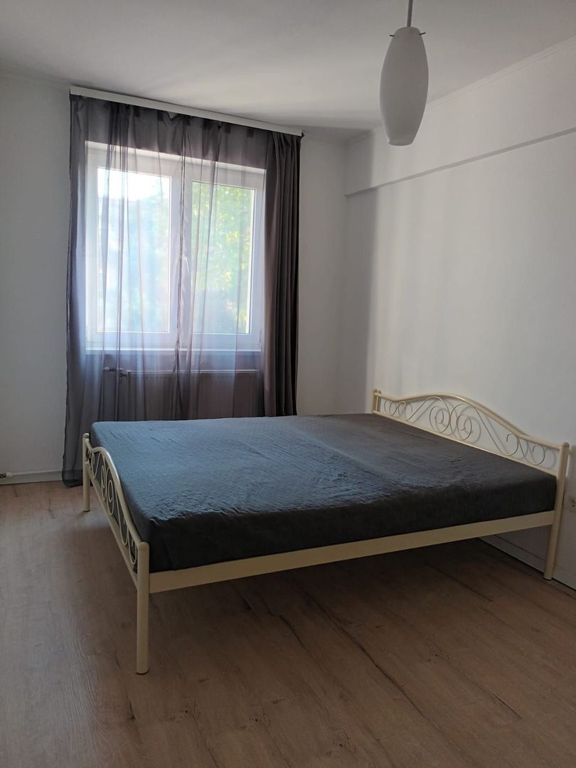 3 camere| ION MIHALACHE - Poză 9