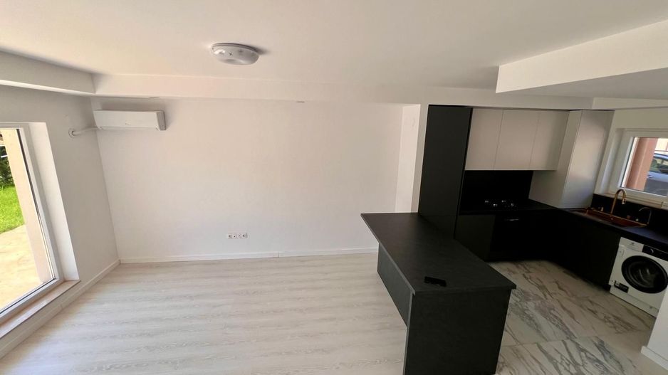 Vila 3 camere Cosmopolis - Poză 3