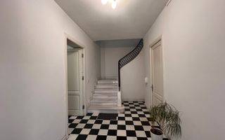 VILA INTERBELICĂ LA INCHIRIERE IN ZONA 1 MAI - Poză 2