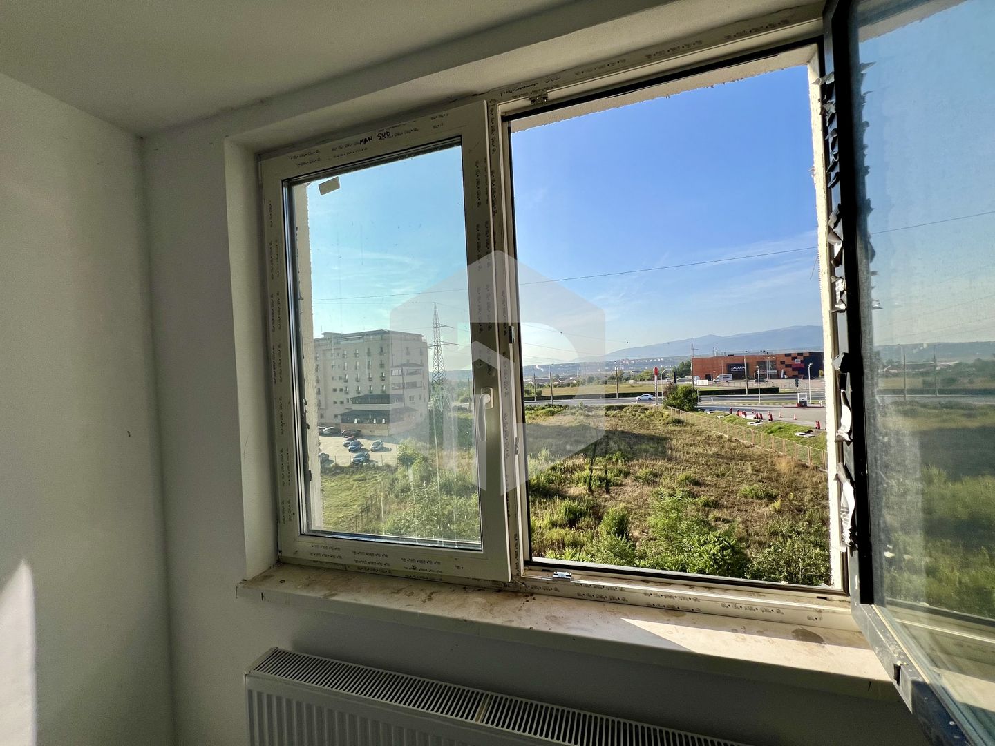 La CHEIE | Apartament 3 Camere | DECOMANDAT/Sos. Alba Iulia Turnisor - Poză 3