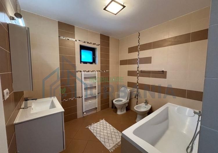 Casă insiruita capăt CUG - Valea Adâncă - Poză 11