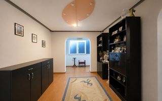 Apartament cu 4 camere de vânzare Coiciu - Poză 1