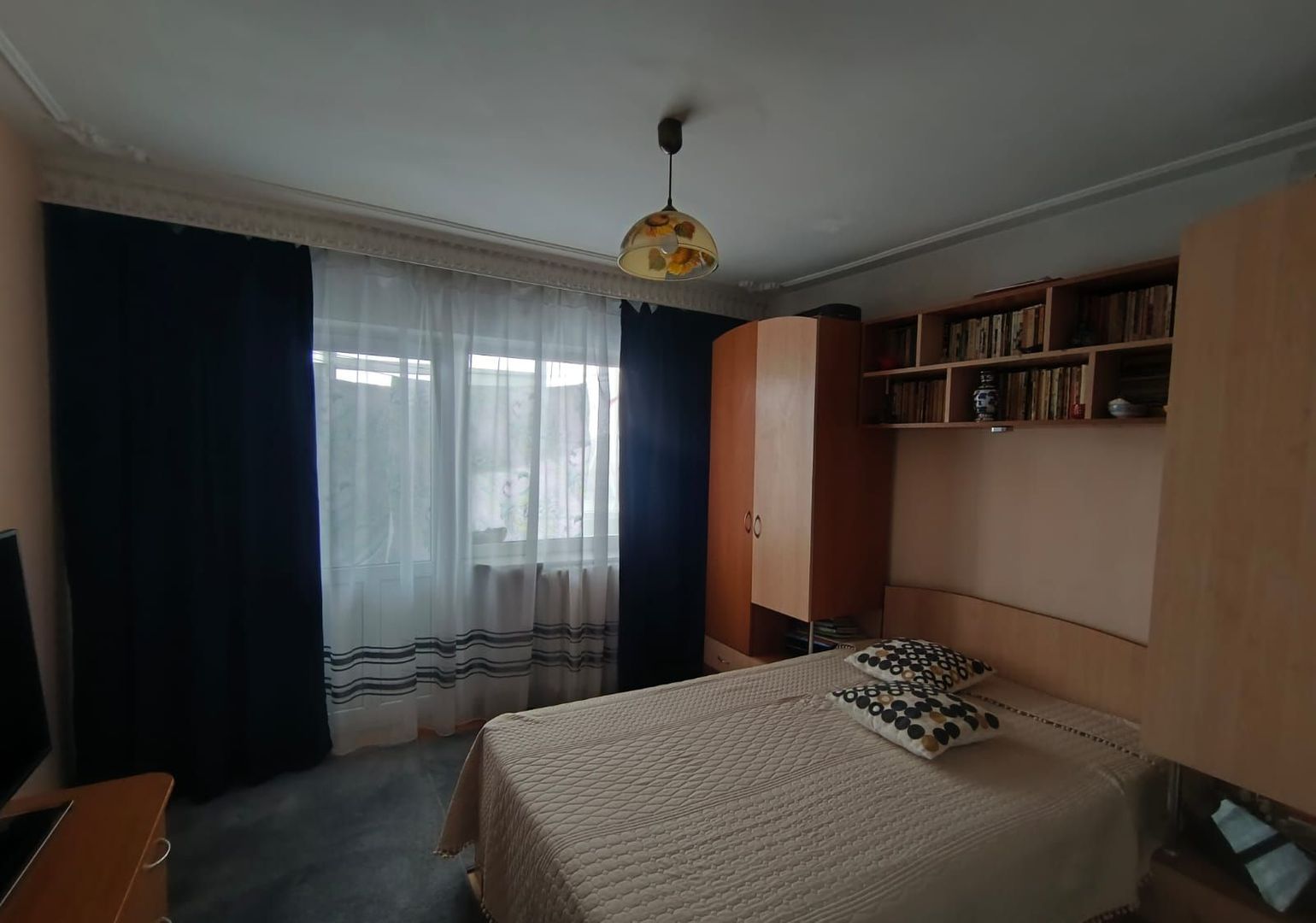 Apartament 4 camere, Dec., et. 3/4-Bld. Chimiei -Tudor Vladimirescu - Poză 1