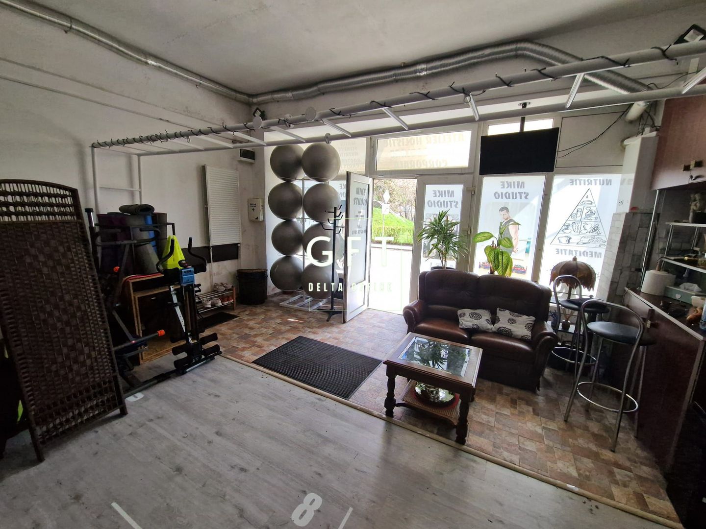 Spatiu comercial 65 mp ! Zona intens circulata - Poză 1