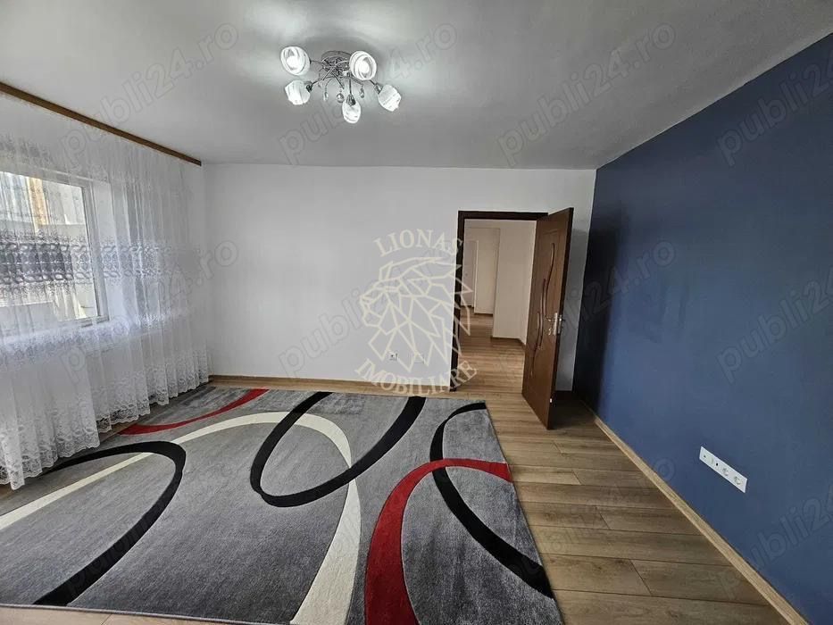 Apartament 4 camere 80 mp-balcon generos-renovat-Zona Andrei Muresanu - Poză 1