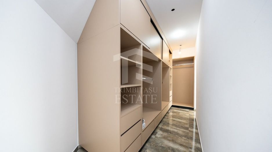 Sacele-Casa 6 dormitoare + 4 bai teren 979 mp. - Poză 31