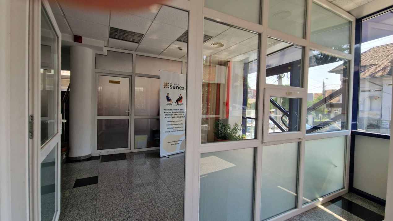 Inchiriere spatiu centru Pitesti, strada Crinului - Poză 2