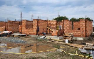 Case pe un singur nivel teren 479 mp cu panouri solare – Cristian/Sibiu - Poză 5