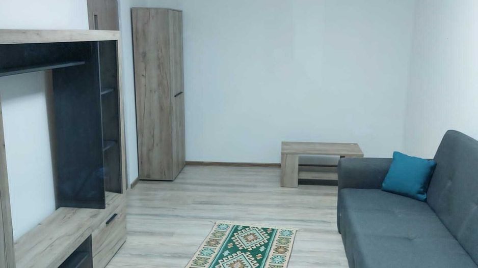 Inchiriez apartament 2 camere Piata Muncii | Basarabia - Poză 1