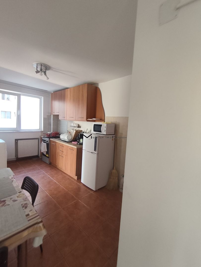 Apartament de inchiriat 3 camere - Poză 2