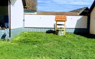 Casa renovata 3 camere teren liber 1250 mp grădină 1400 mp in Colun - Poză 19