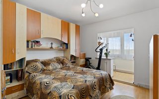 De vânzare Apartament 3 camere Mobilat si utilat., et. 3/4 Alfa, Arad. - Schiță 7
