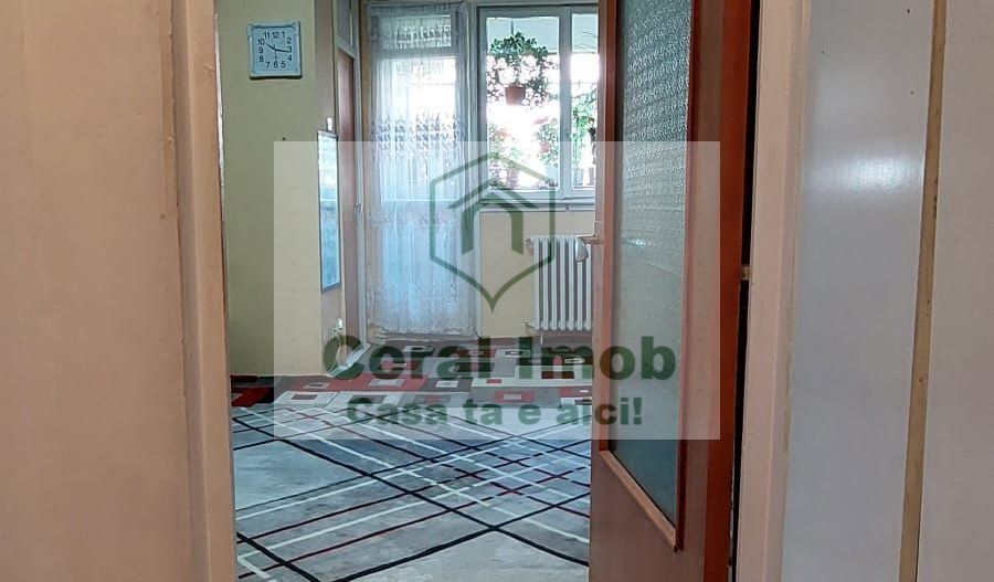 Vanzare garsoniera cu balcon Piata Minis, Costin Georgian, Titan - Poză 2