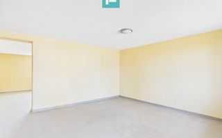 Casă cu 8 camere pentru investiții în Maciova CS - Poză 18