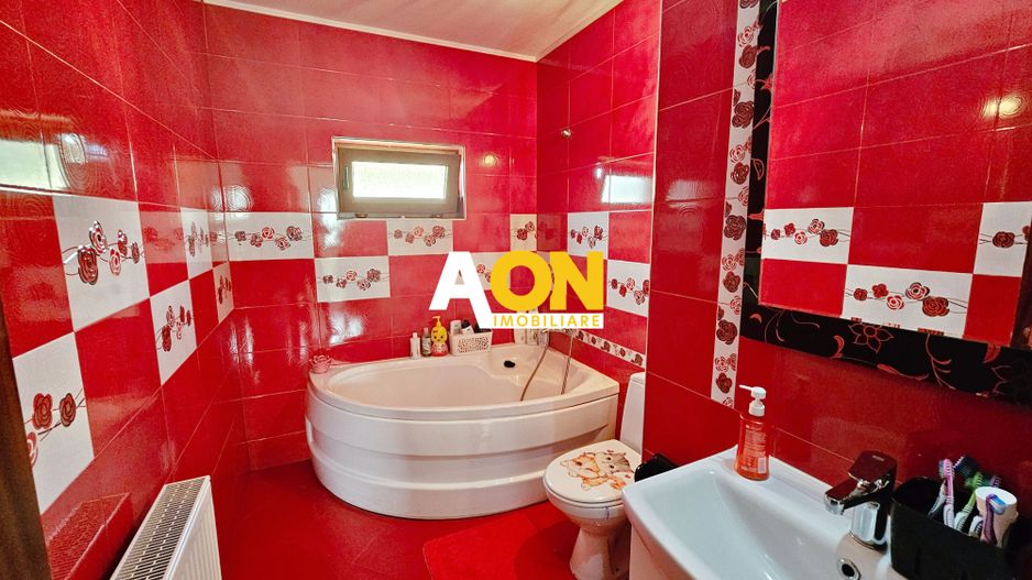 Casa individuala, 4 camere, 355 mp teren, cartierul Recea - Poză 11