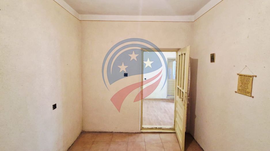 Casa Bradesti  teren  intravilan 7952 mp  deschidere 33 m la DE 70 - Poză 10