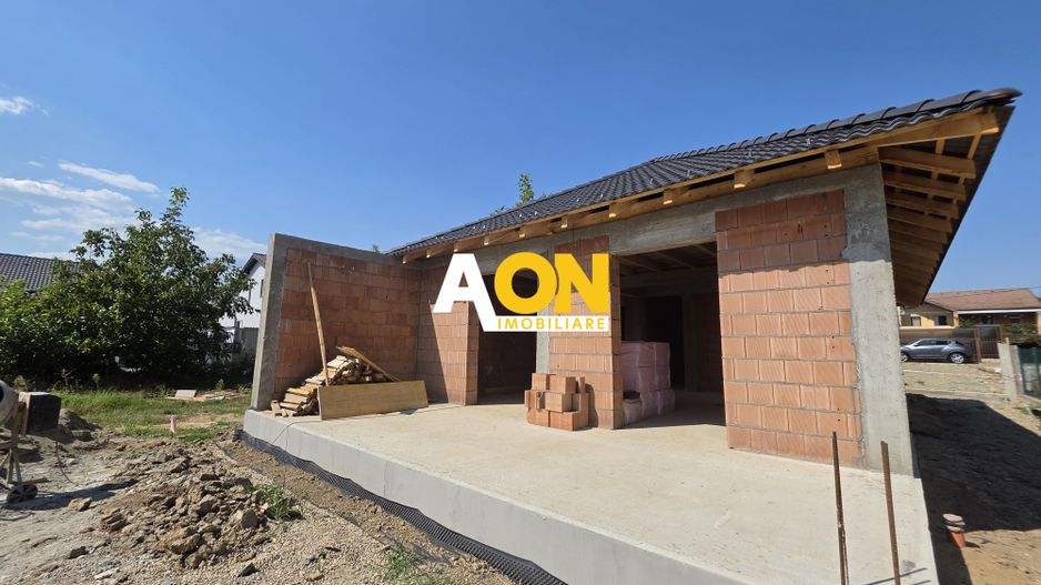 Casa Individuala, 4 Camere, 2 Bai, 730mp, Zona Centrala - Poză 2