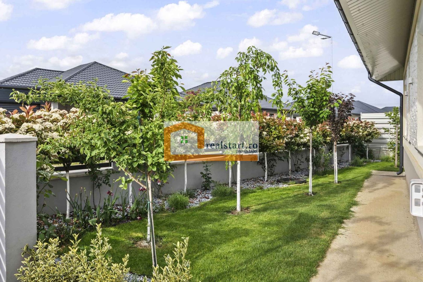 Langa Padure, Vila P+Pod , 1500mp teren,  terasa 40mp,  complex securizat - Poză 23